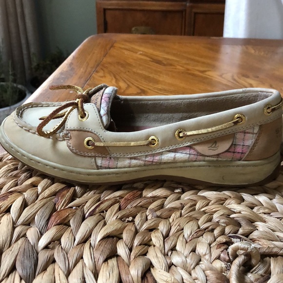 Sperry Topsider Burberry sequence pattern! - Picture 6 of 10